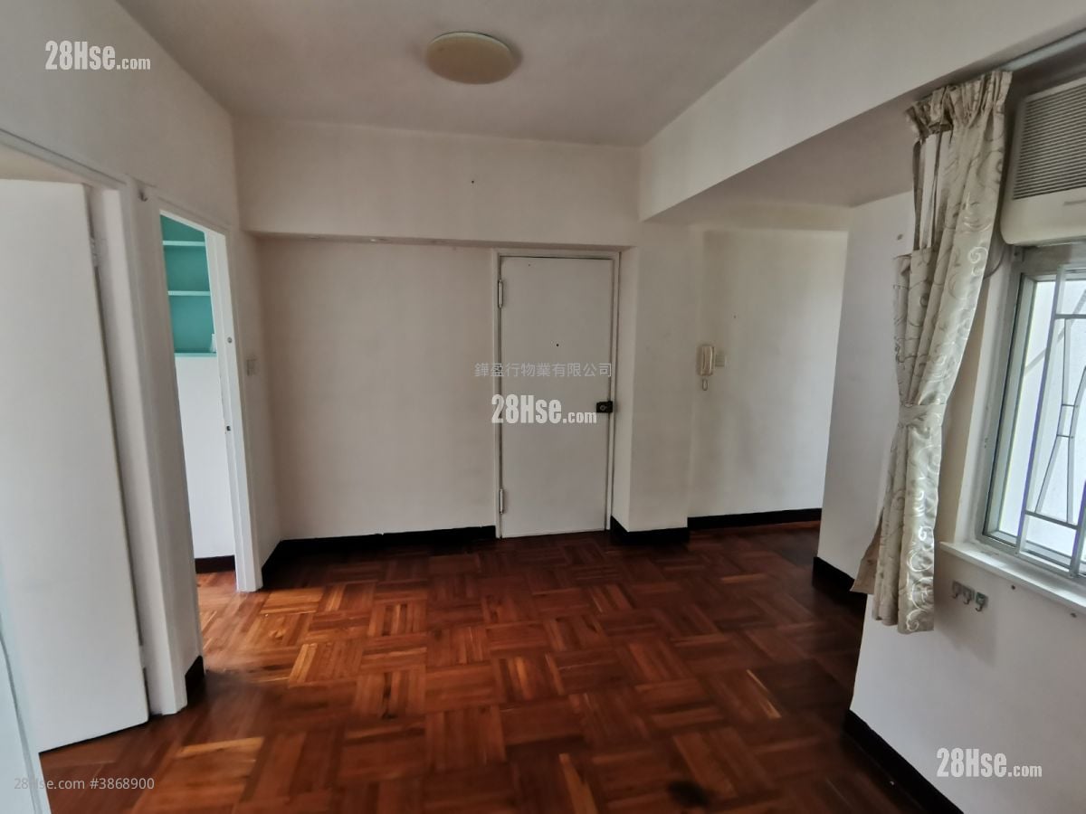 Bo Sun Court Sell 2 Bedrooms , 1 Bathroom 455 ft²