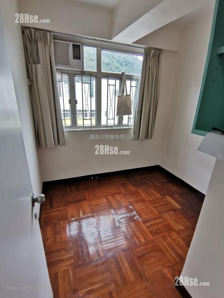 Bo Sun Court Sell 2 Bedrooms , 1 Bathroom 455 ft²