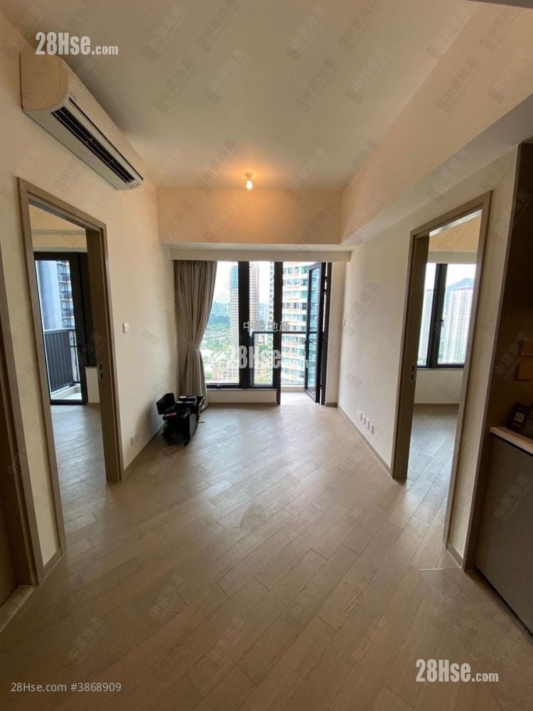 Regency Bay Sell 2 Bedrooms 420 ft²