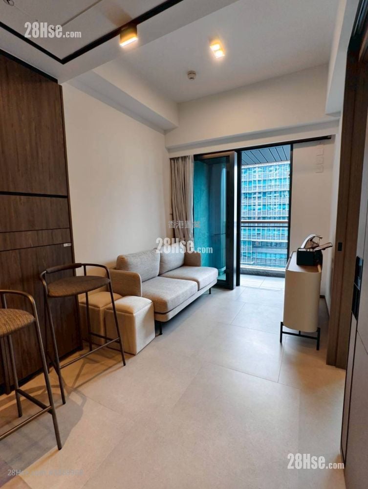 Cullinan Sky Sell 2 Bedrooms , 1 Bathroom 437 ft²