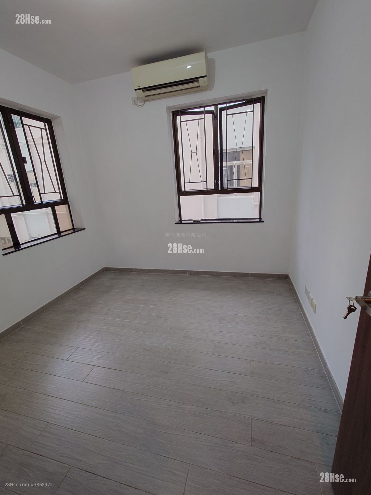 Vienna Mansion Rental 2 Bedrooms , 1 Bathroom 600 ft²