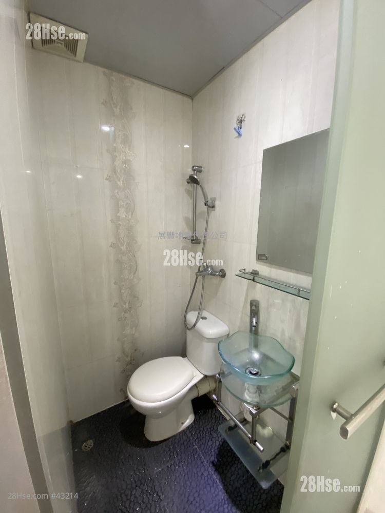 324 Un Chau Street Rental 2 Bedrooms , 1 Bathroom 250 ft²