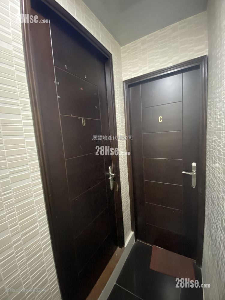 324 Un Chau Street Rental 2 Bedrooms , 1 Bathroom 250 ft²