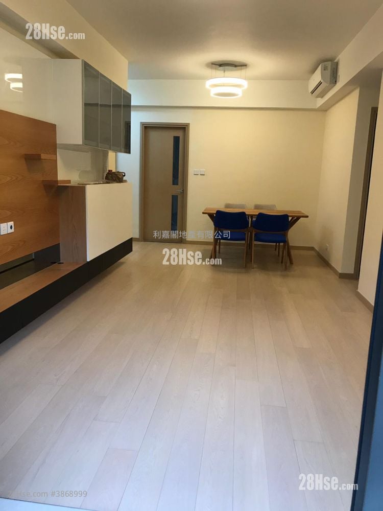 Dragons Range Rental 3 Bedrooms , 2 Bathrooms 952 ft²
