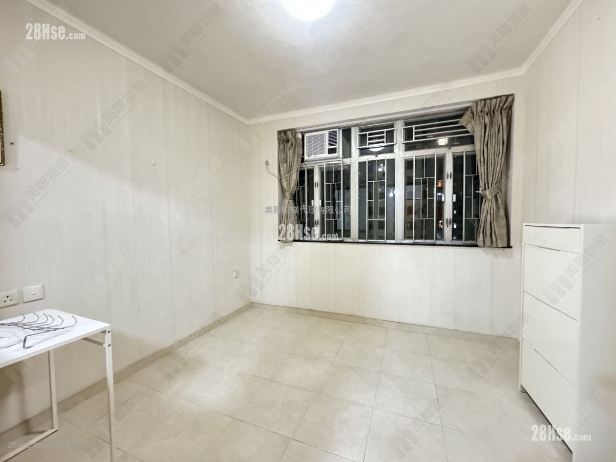 Telford Gardens Rental 2 Bedrooms , 1 Bathroom 494 ft²