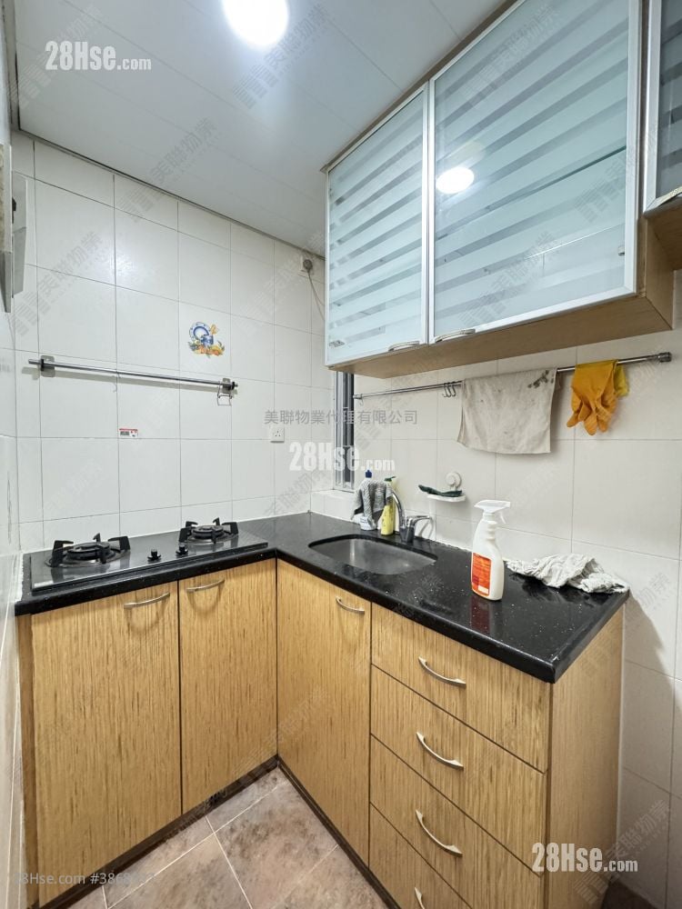 Telford Gardens Rental 2 Bedrooms , 1 Bathroom 494 ft²