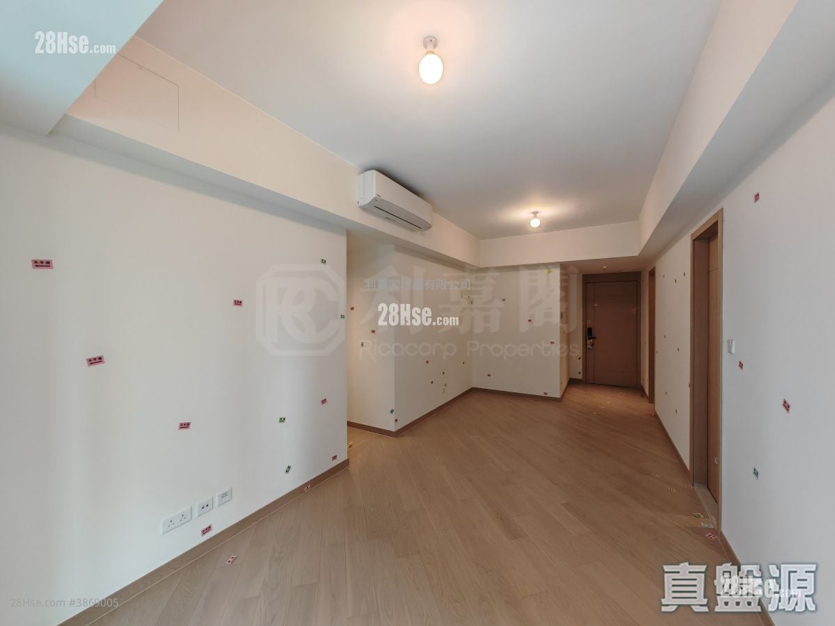 Grand Mayfair  Sell 3 Bedrooms , 3 Bathrooms 767 ft²