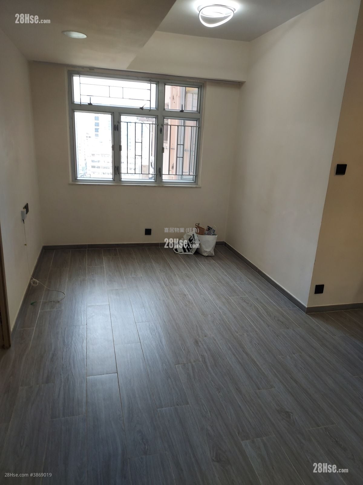 Peace Building Rental 2 Bedrooms , 1 Bathroom 466 ft²