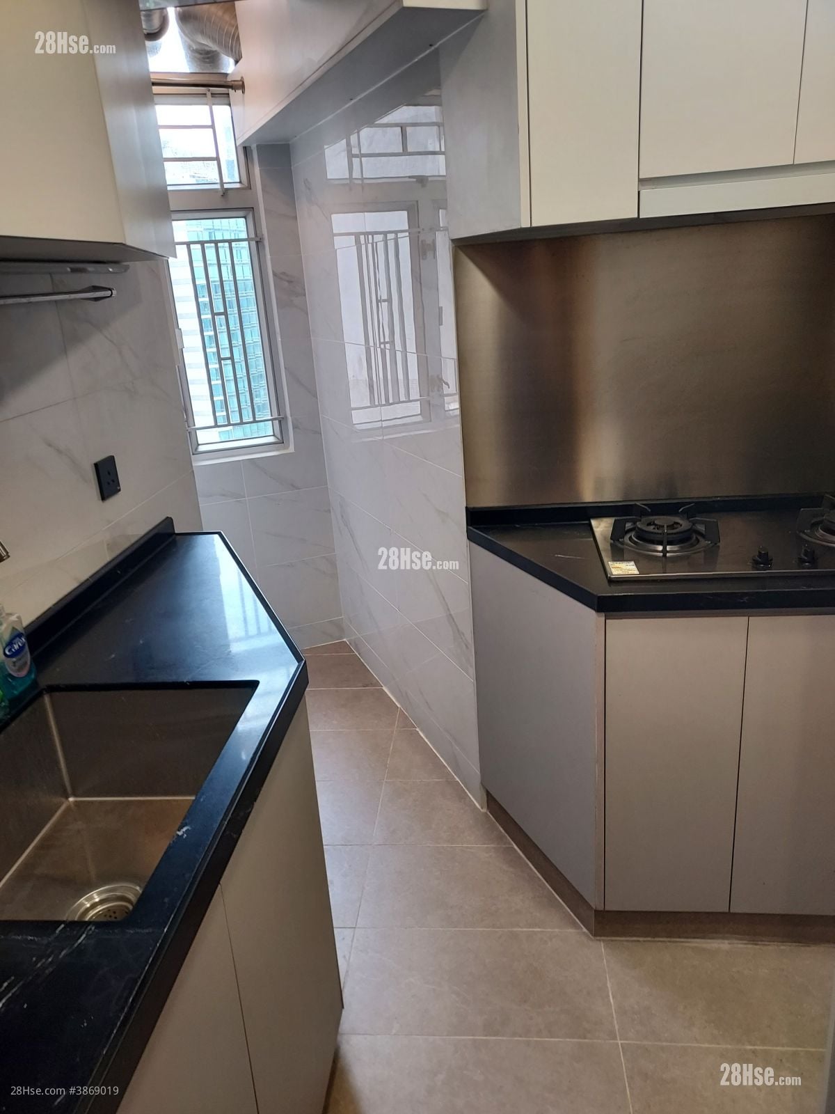 Peace Building Rental 2 Bedrooms , 1 Bathroom 466 ft²