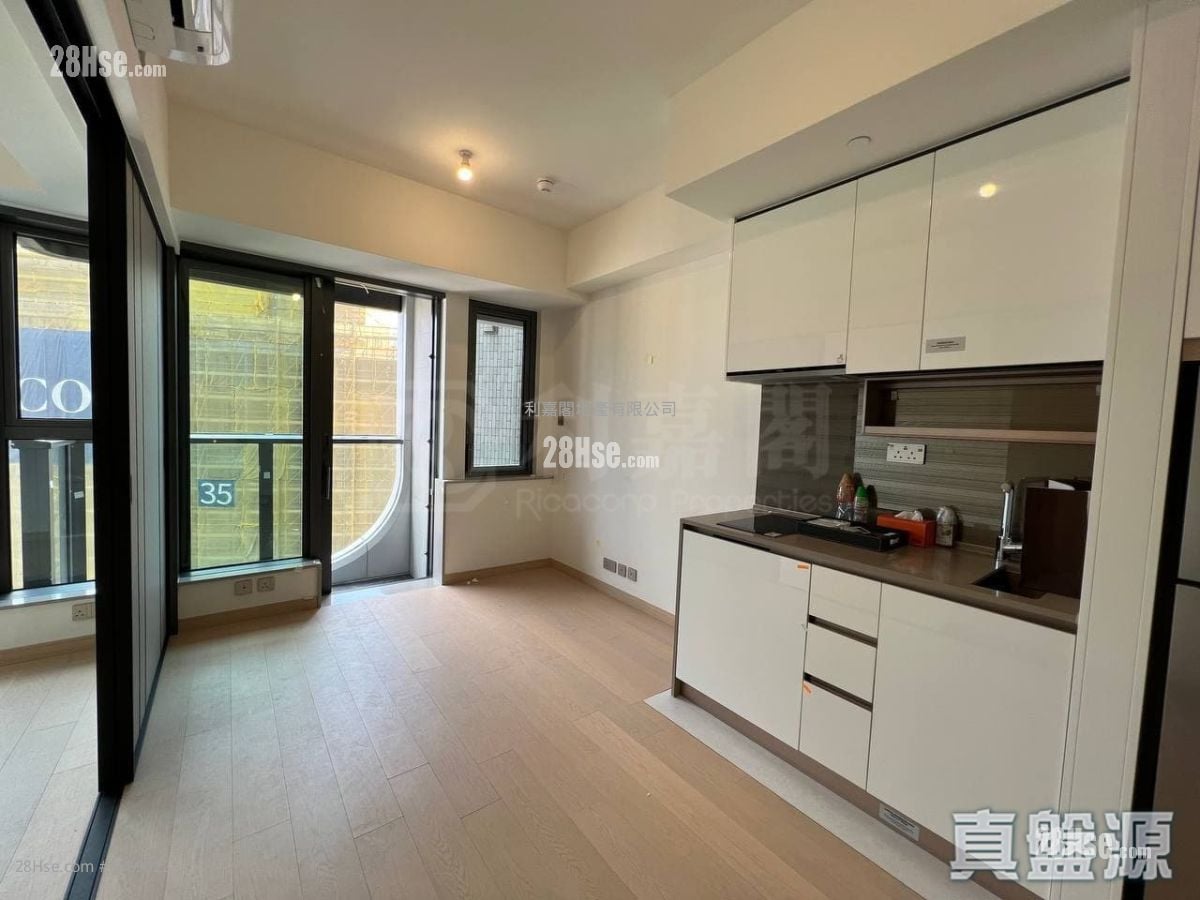 K. Summit Rental 287 ft²
