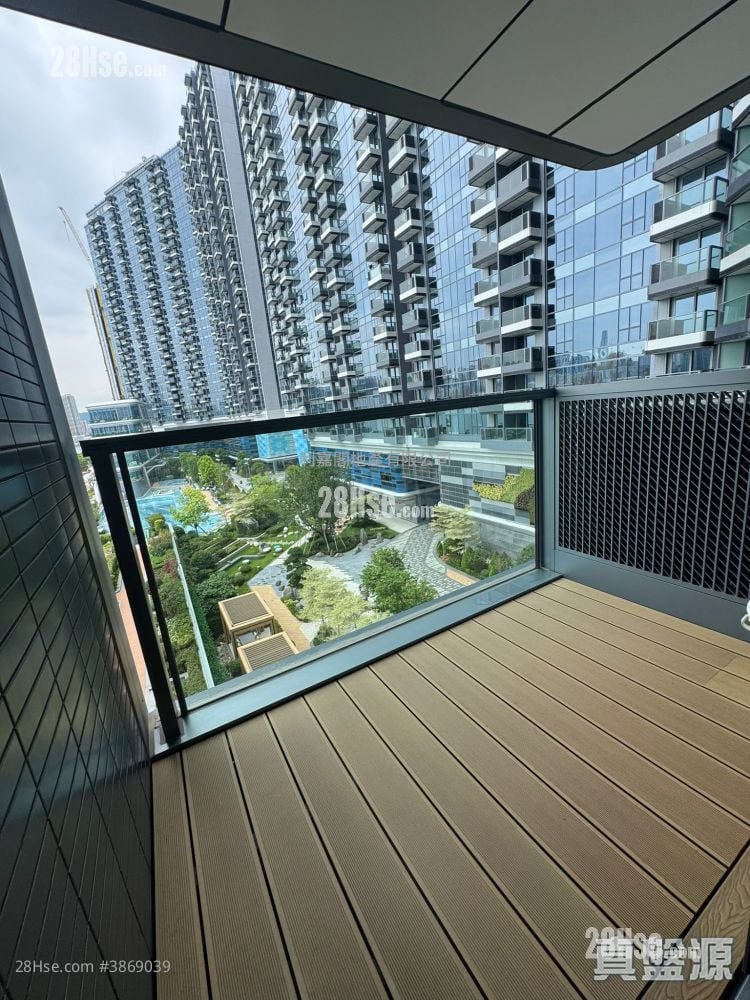 Victoria Voyage Rental 431 ft²