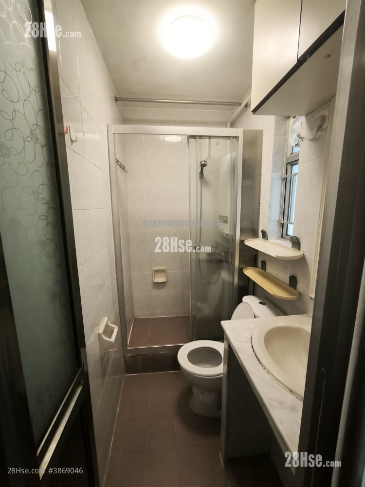 Hong Nga Court Rental 2 Bedrooms , 1 Bathroom 438 ft²