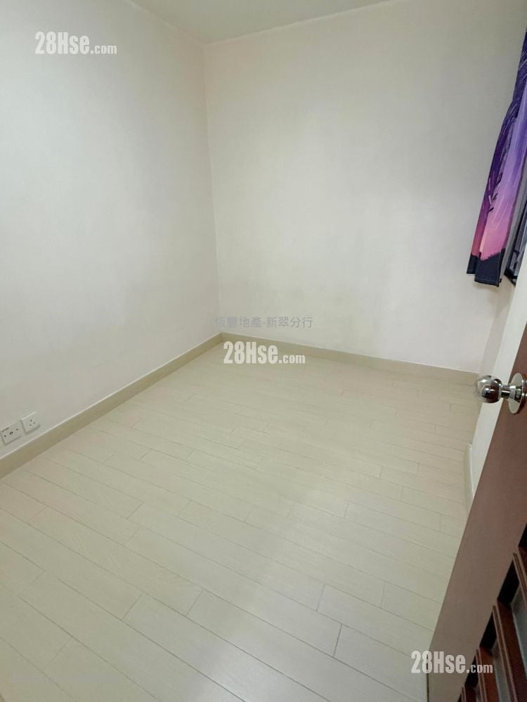 Yan Tsui Court Rental 2 Bedrooms , 1 Bathroom
