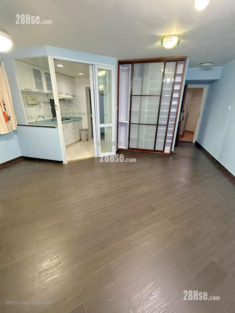 Yan Tsui Court Rental 2 Bedrooms , 1 Bathroom