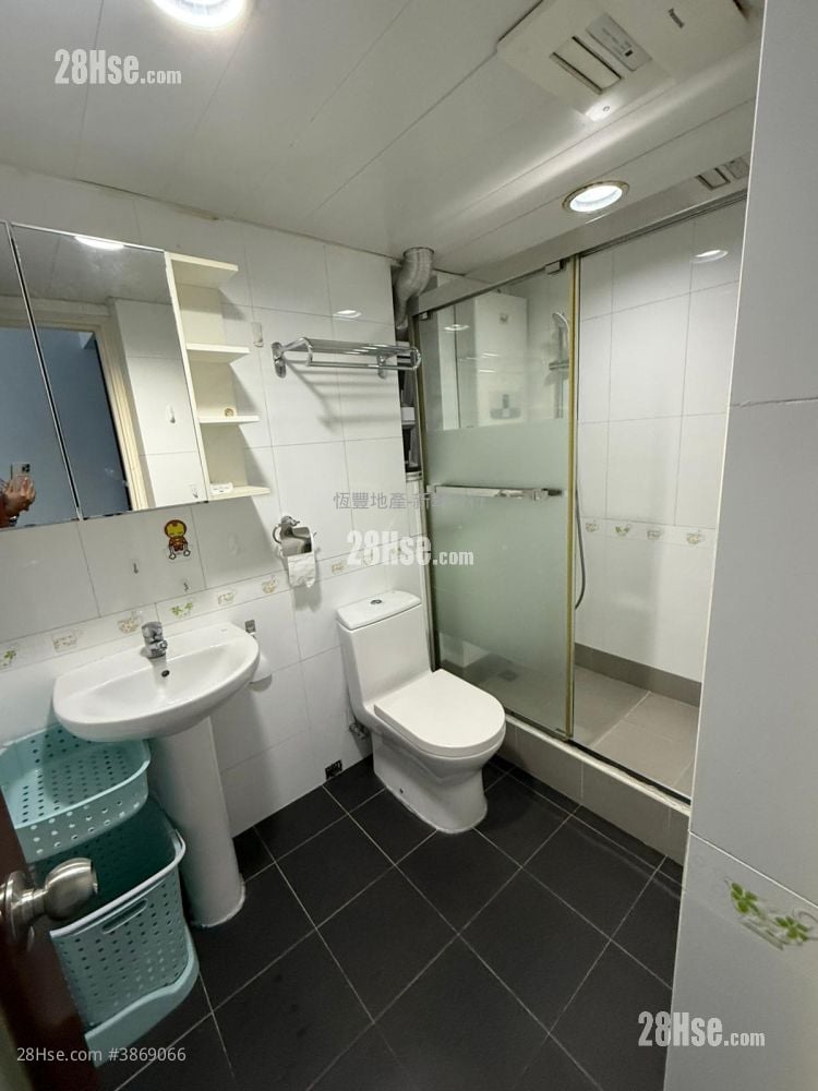 Yan Tsui Court Rental 2 Bedrooms , 1 Bathroom