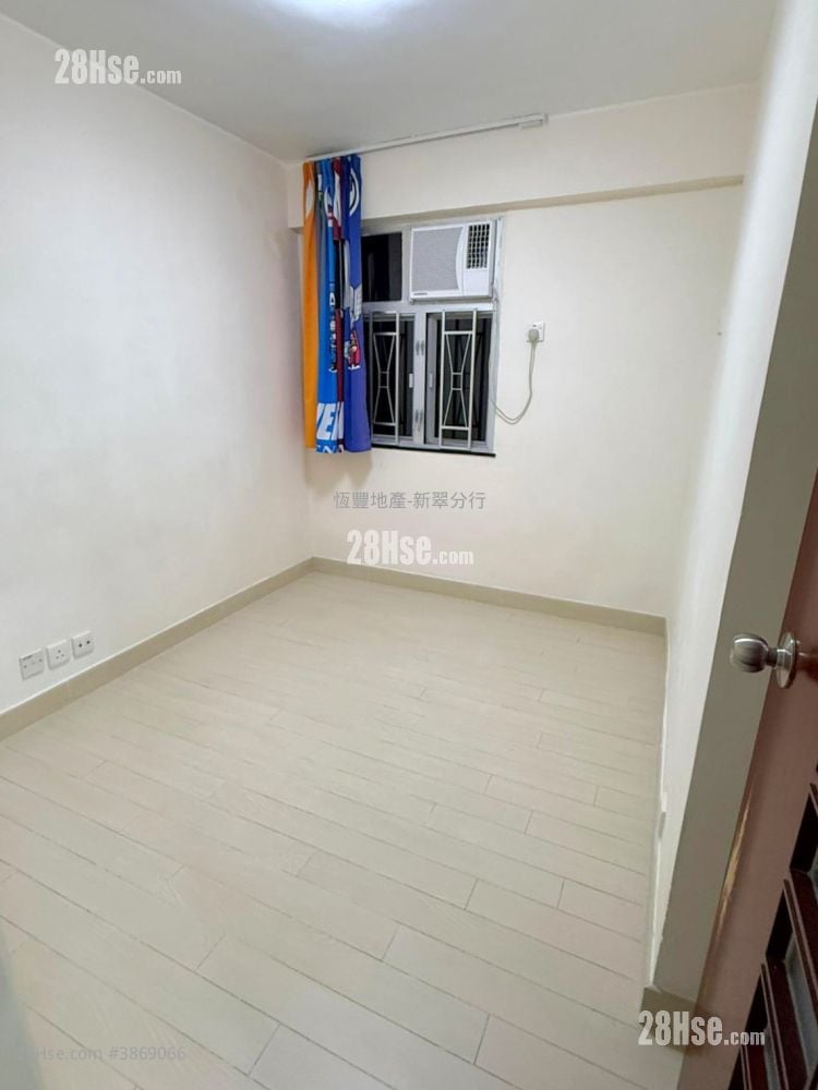 Yan Tsui Court Rental 2 Bedrooms , 1 Bathroom