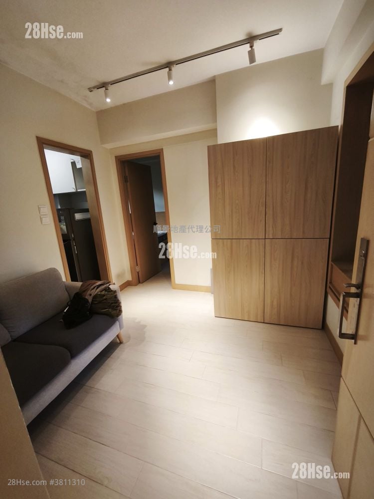 Fortuna Building Rental 328 ft²