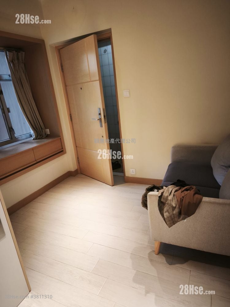 Fortuna Building Rental 328 ft²