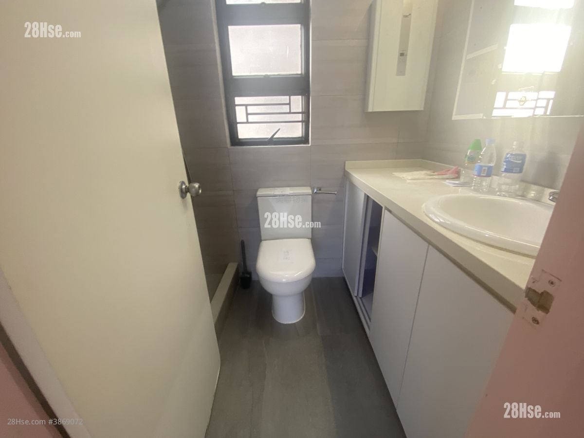 Sunshine Grove Sell 2 Bedrooms 477 ft²