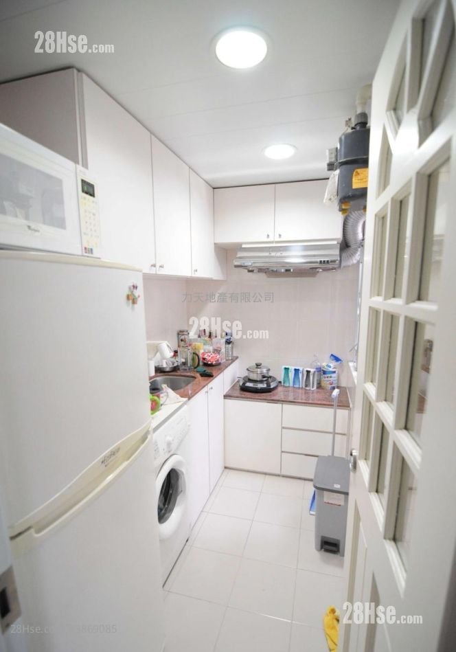 Grandeur Garden Rental 328 ft²