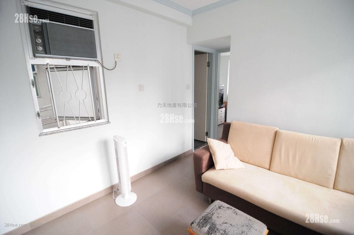Grandeur Garden Rental 328 ft²