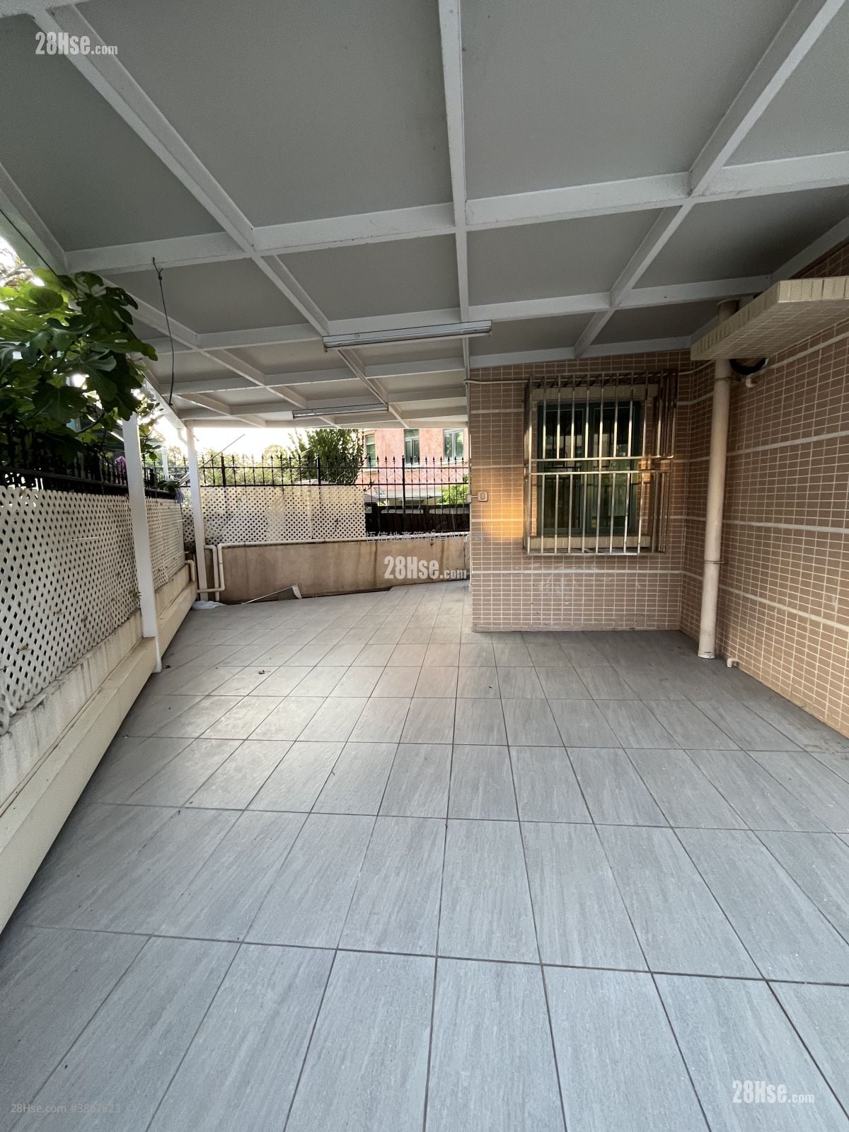 Village Rental 3 Bedrooms , 1 Bathroom 630 ft²