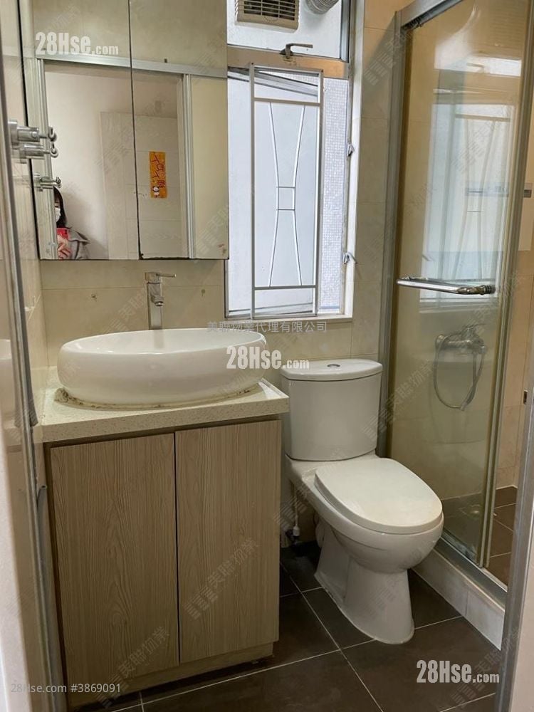 Kam Fai Garden Rental 3 Bedrooms , 2 Bathrooms 573 ft²