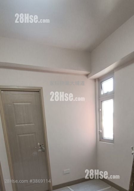 Godfrey Centre Sell 2 Bedrooms , 1 Bathroom 237 ft²