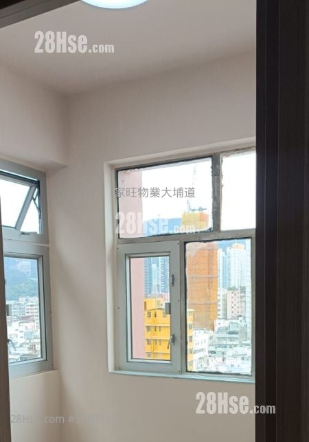 Godfrey Centre Sell 2 Bedrooms , 1 Bathroom 237 ft²