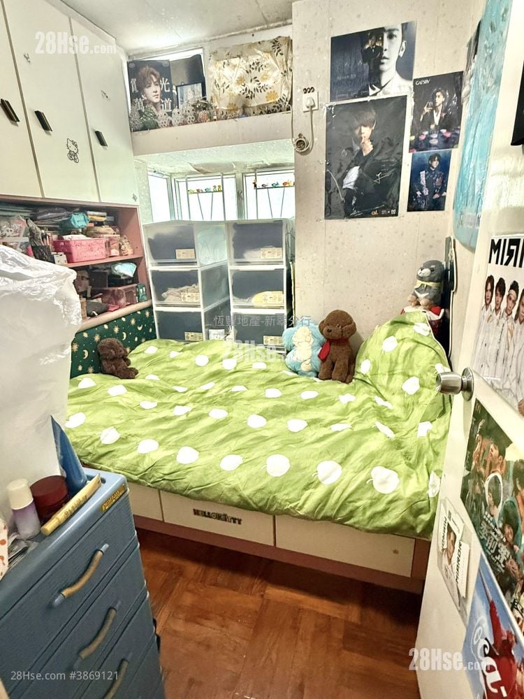 新翠花園 售盤 3 房 , 2 浴室 610 平方呎
