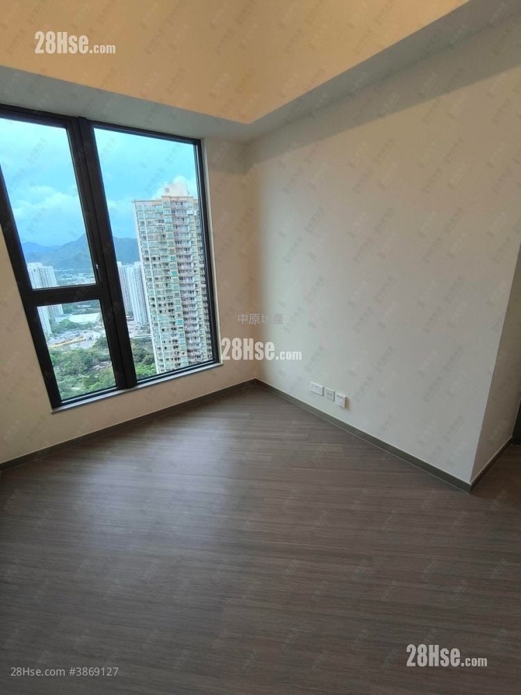 Yoho West Sell 2 Bedrooms 409 ft²