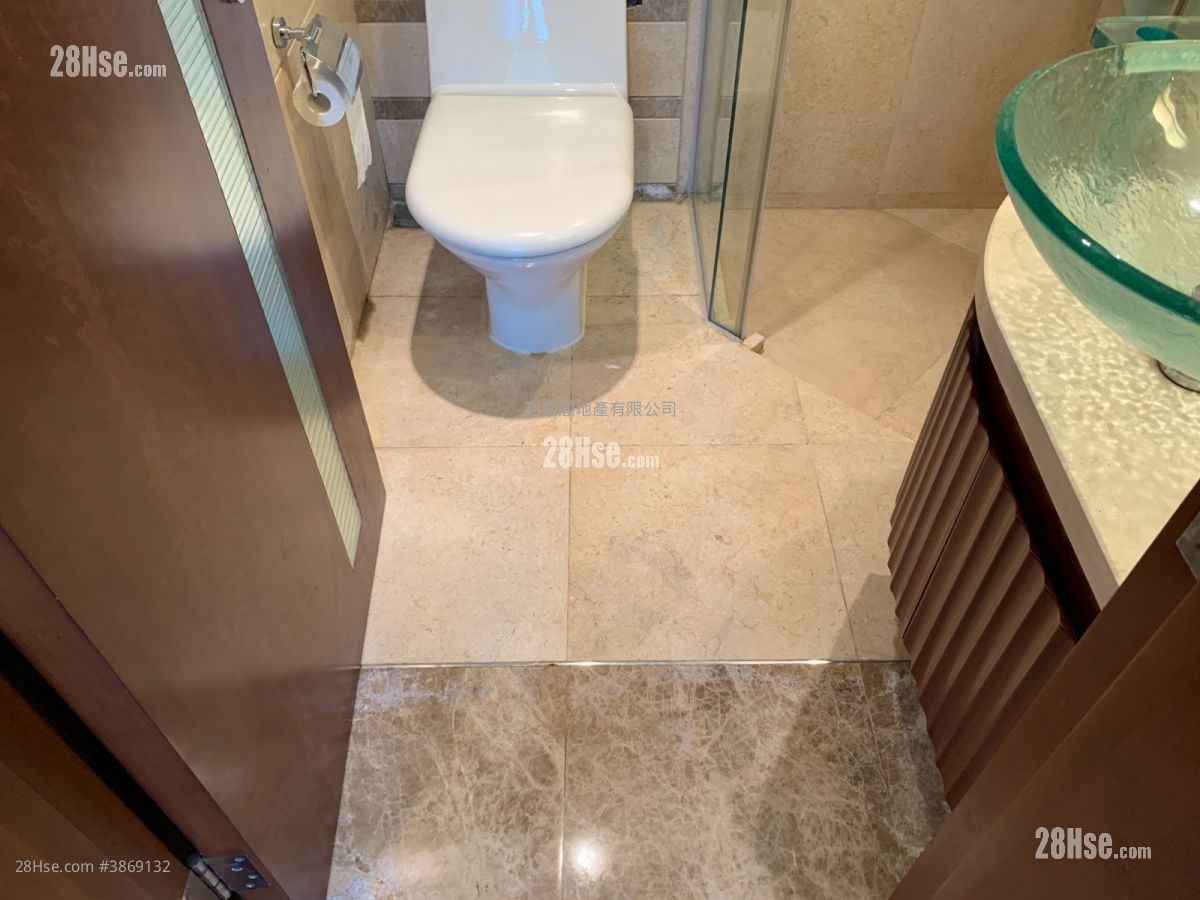 The Harbourside Rental 2 Bedrooms , 2 Bathrooms 743 ft²