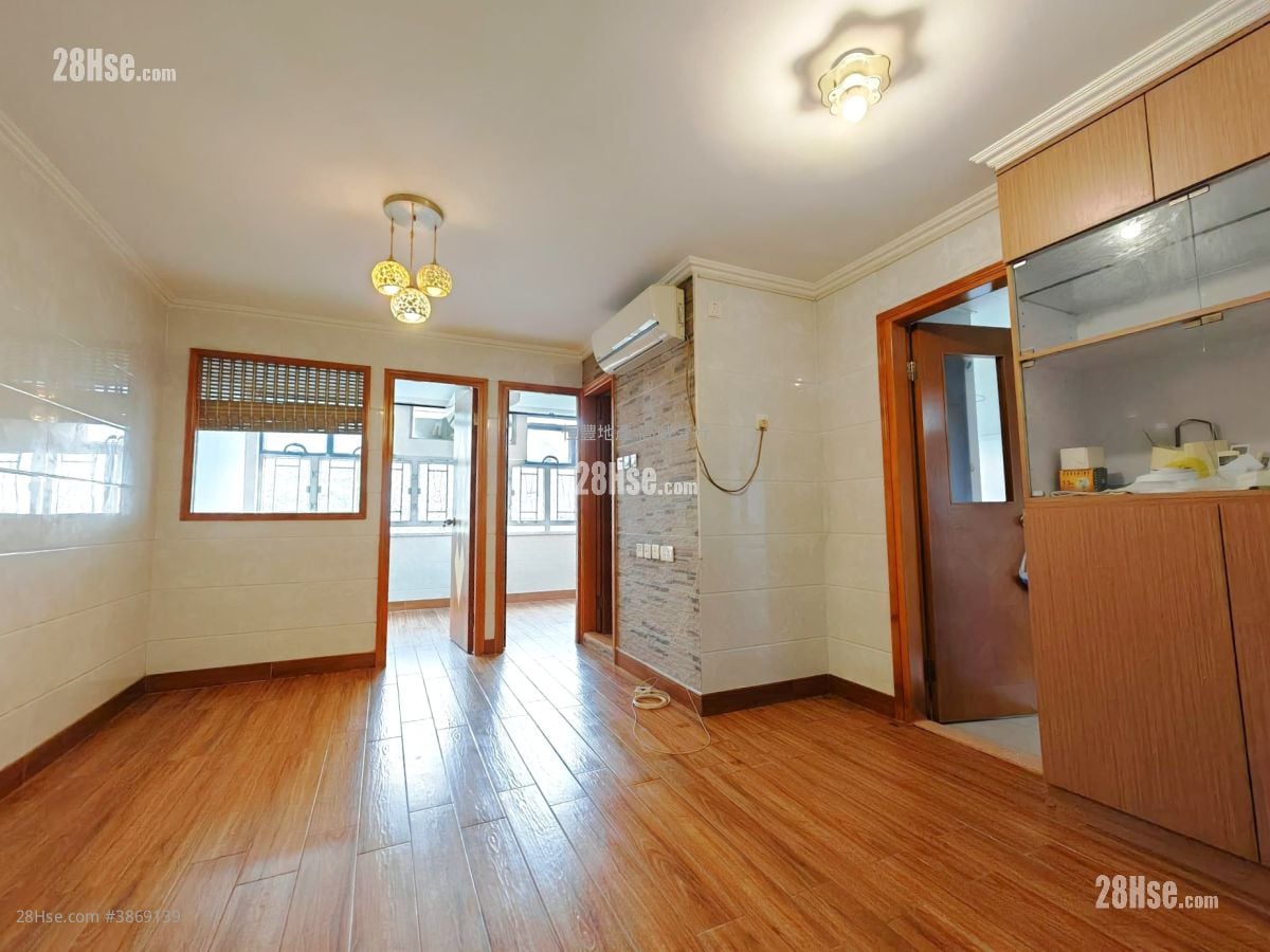 King Tsui Court Rental 2 Bedrooms , 1 Bathroom 385 ft²