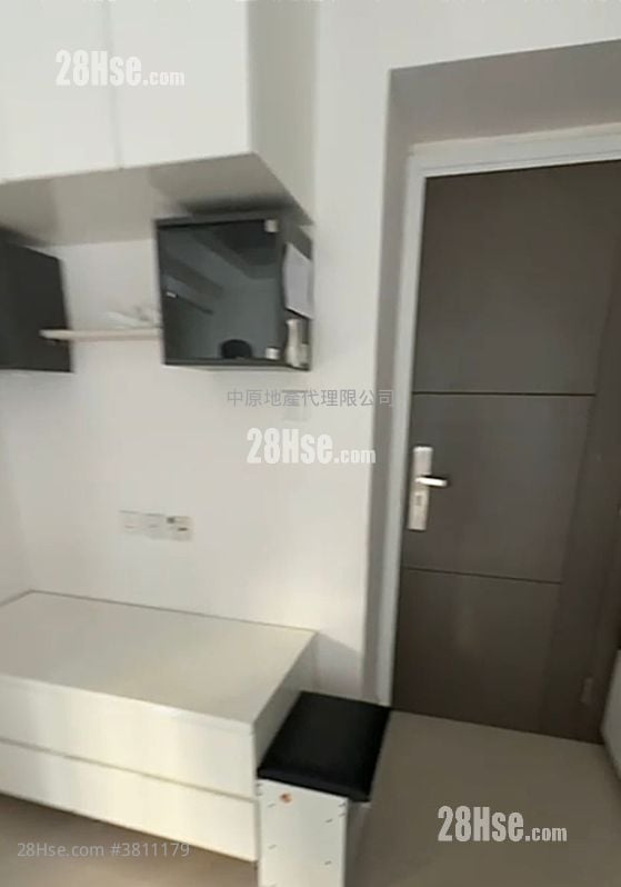 Kam Fung Garden Sell 2 Bedrooms , 1 Bathroom 339 ft²