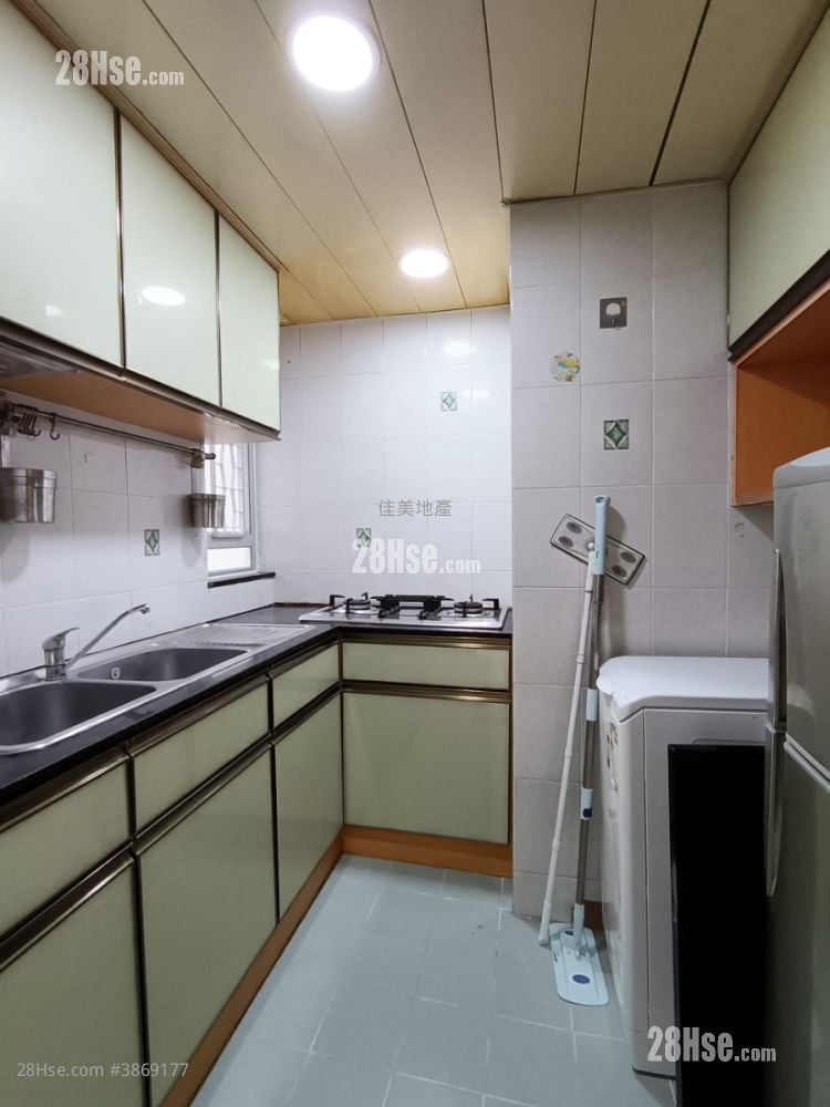 Wyler Gardens Rental 2 Bedrooms , 1 Bathroom 336 ft²