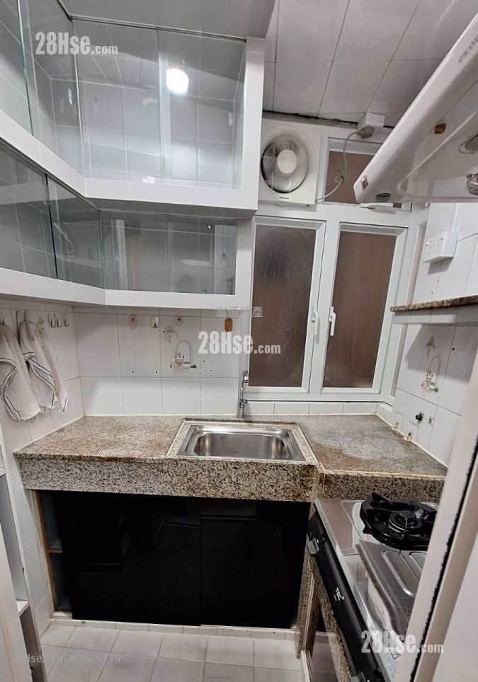 Whampoa Estate Sell 2 Bedrooms , 1 Bathroom 401 ft²