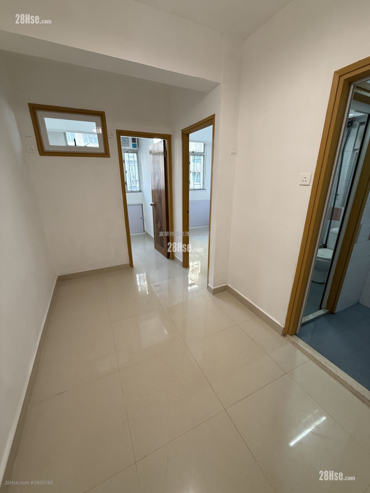 Whampoa Building Rental 2 Bedrooms , 1 Bathroom 340 ft²
