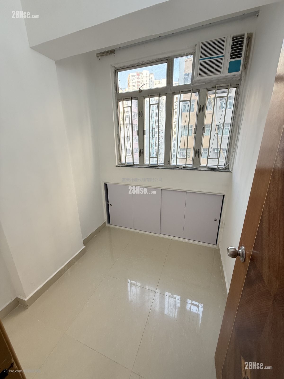 Whampoa Building Rental 2 Bedrooms , 1 Bathroom 340 ft²