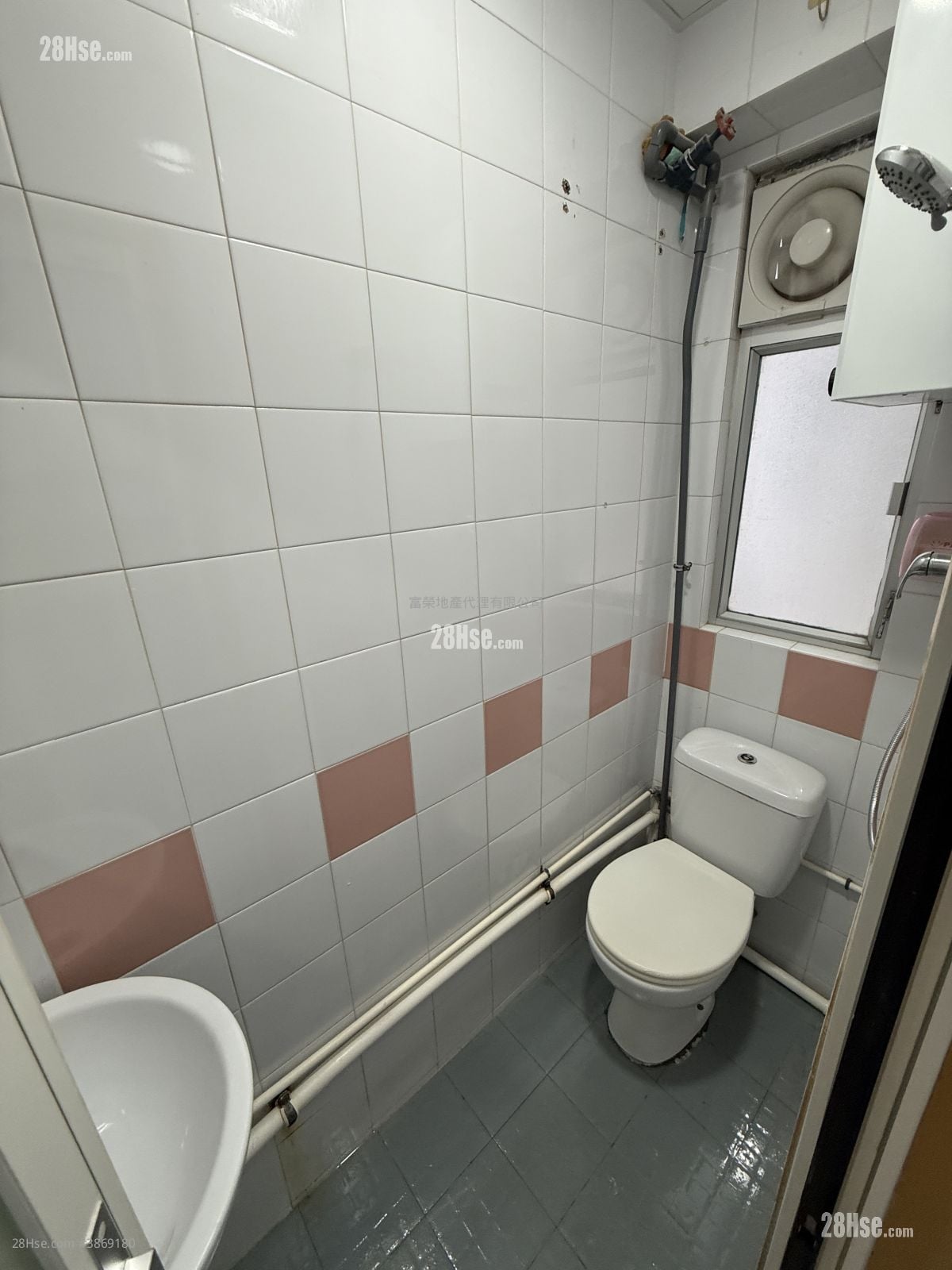 Whampoa Building Rental 2 Bedrooms , 1 Bathroom 340 ft²