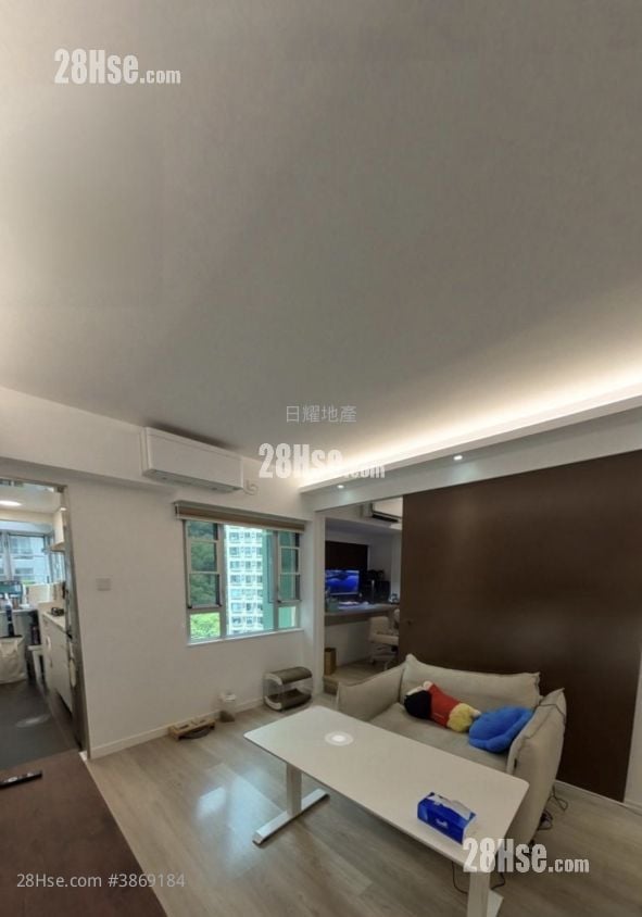 King Fai Court Sell 1 Bedroom , 1 Bathroom 400 ft²