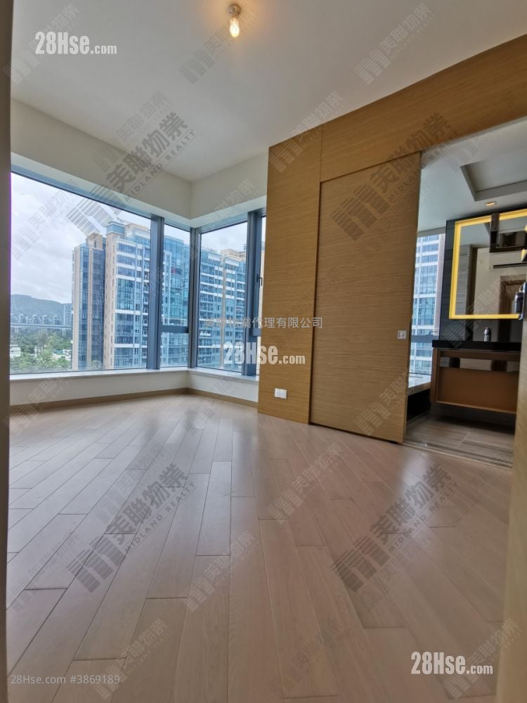 Park Yoho Sell 3 Bedrooms , 3 Bathrooms 935 ft²