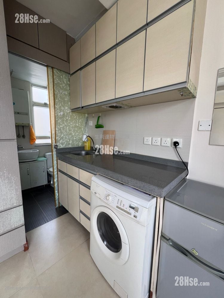 Wing Wo Building Rental Studio , 1 Bathroom 215 ft²