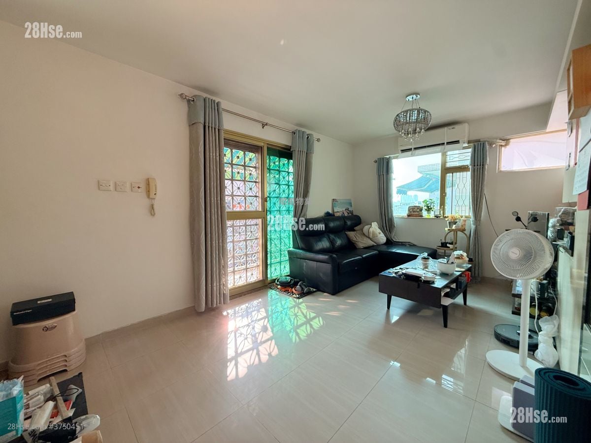 Village Sell 4 Bedrooms , 2 Bathrooms 700 ft²