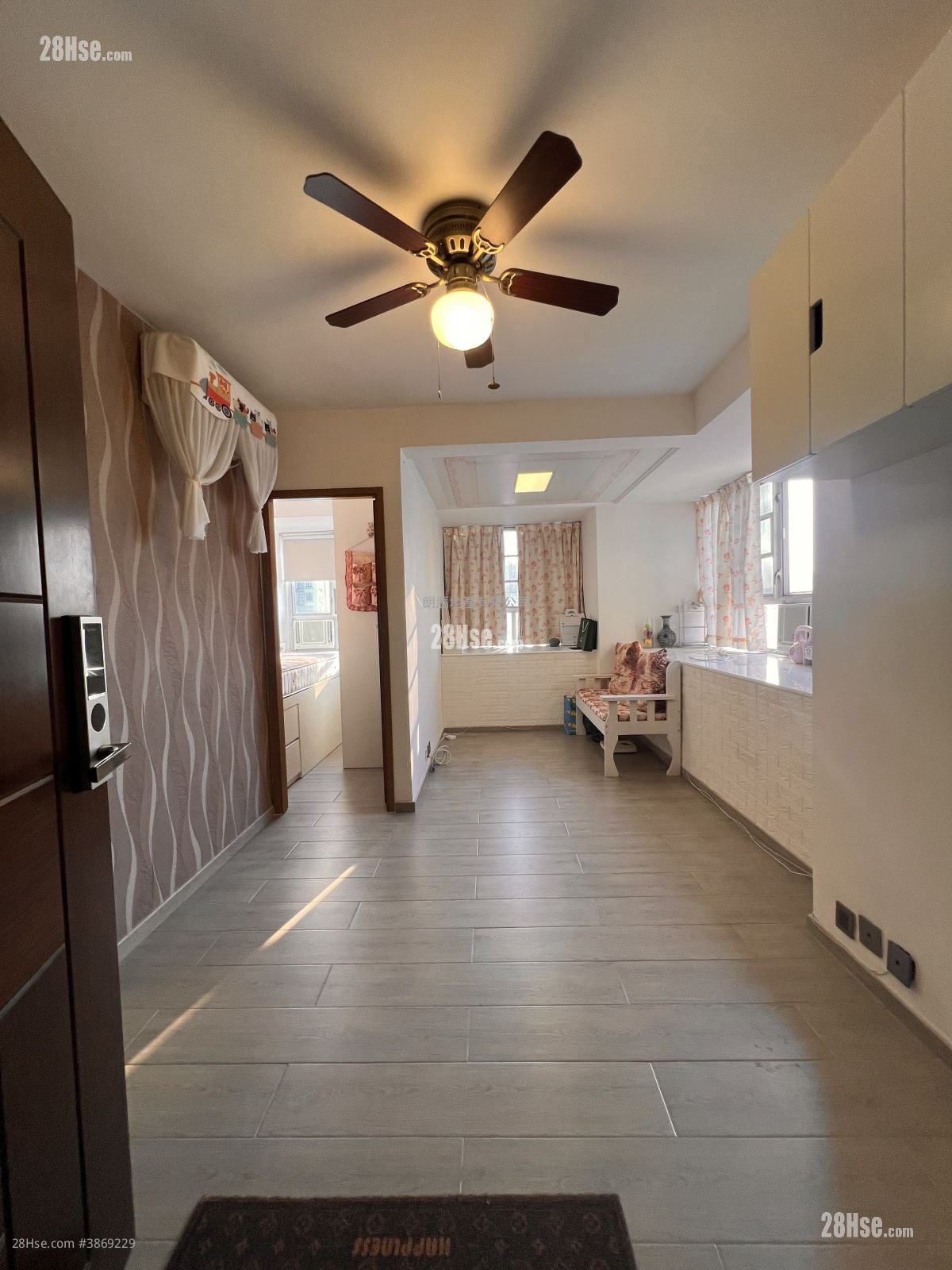 Ho Wang Building Sell 1 Bedroom , 1 Bathroom 271 ft²