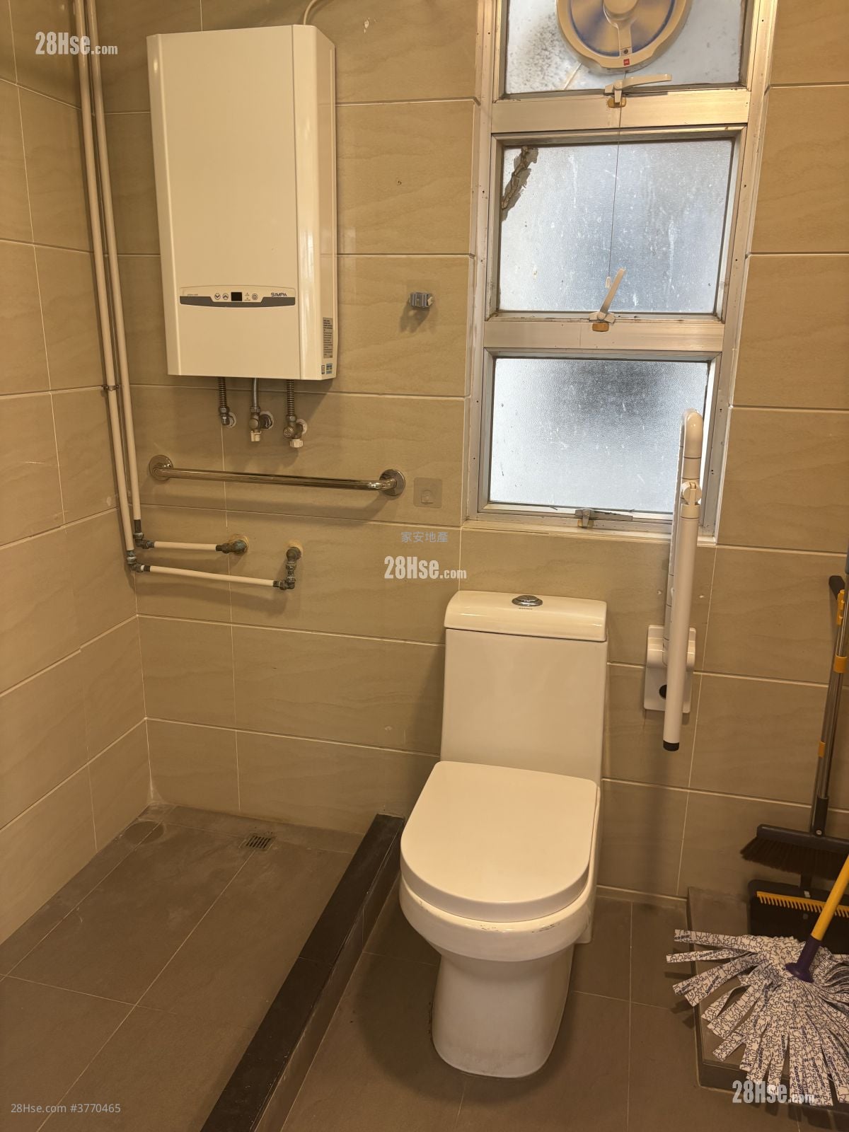Shing Fat Building Sell 2 Bedrooms , 1 Bathroom 405 ft²