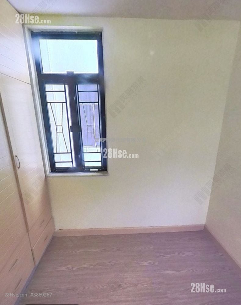 Luk Yeung Sun Chuen Rental 2 Bedrooms , 1 Bathroom 445 ft²