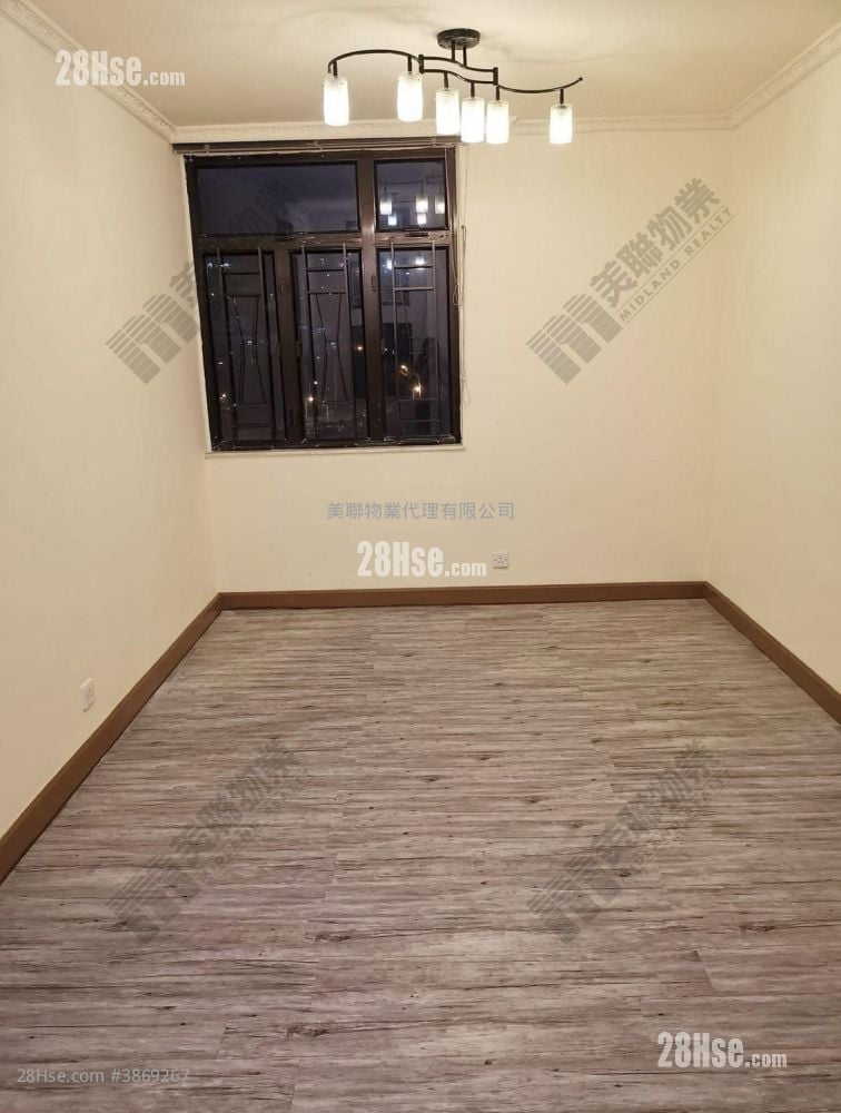 Luk Yeung Sun Chuen Rental 2 Bedrooms , 1 Bathroom 445 ft²