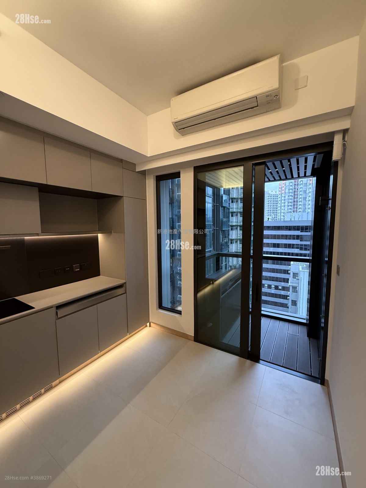 Baker Circle Greenwich Rental Studio , 1 Bathroom 222 ft²