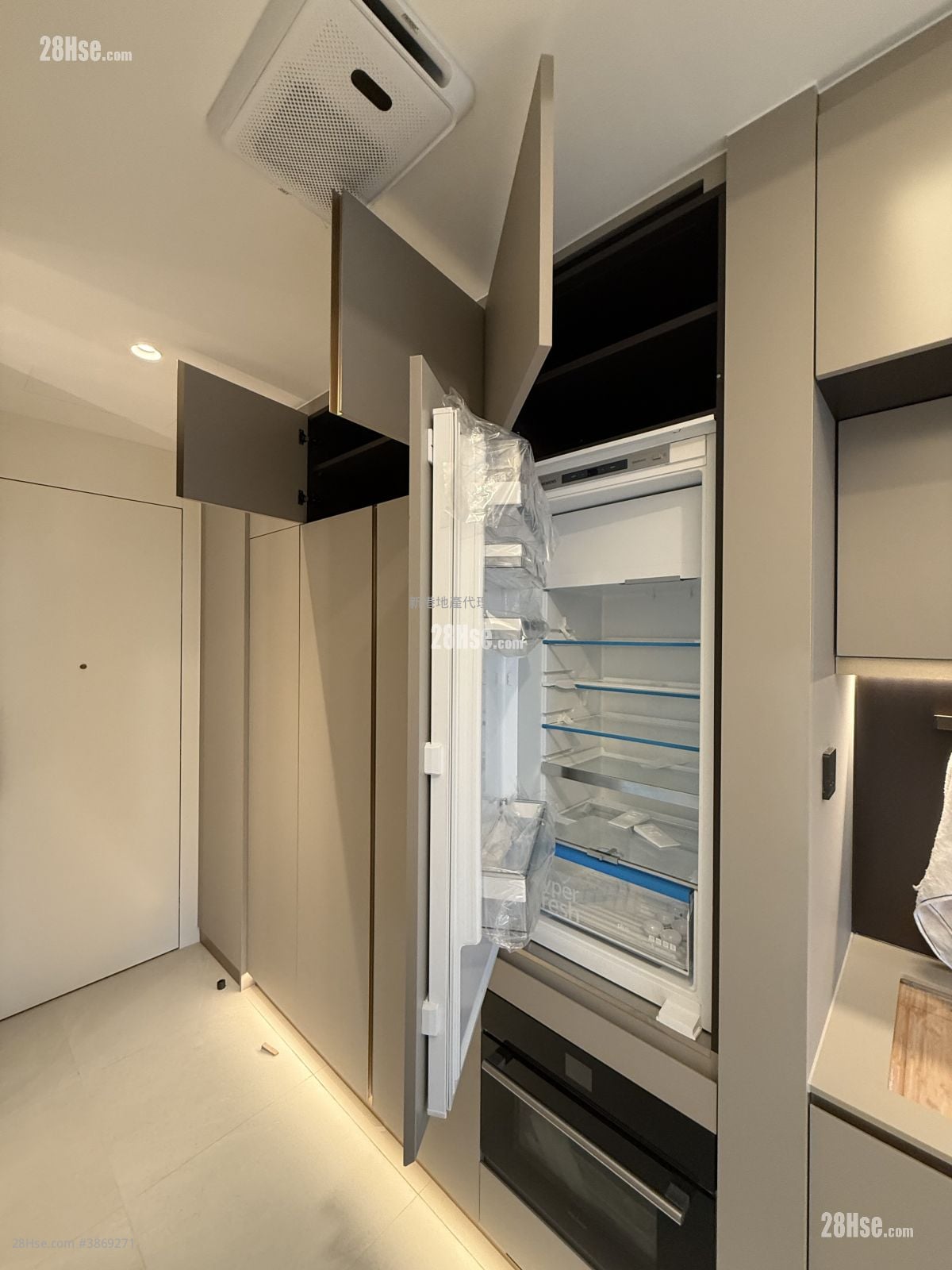 Baker Circle Greenwich Rental Studio , 1 Bathroom 222 ft²
