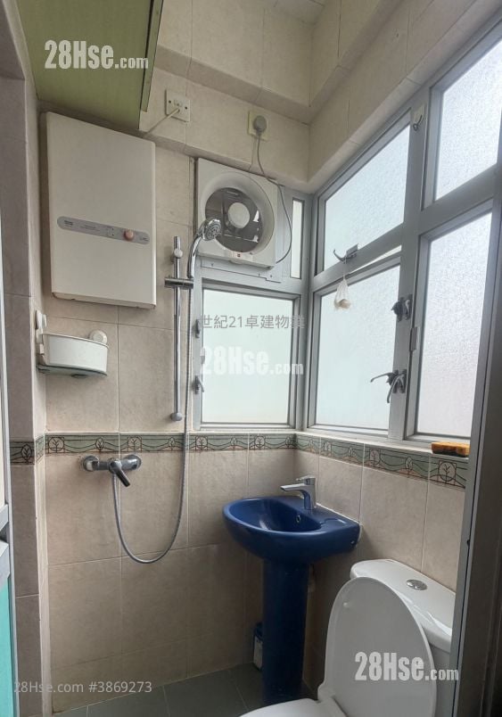Kam Ha Court Rental 2 Bedrooms , 1 Bathroom 337 ft²